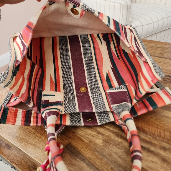 Vince Camuto oversized canvas tote - Picture 6 of 7